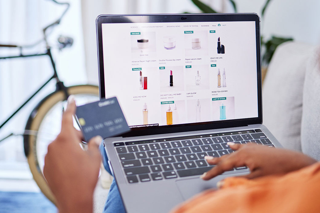 using laptop to shop amazon