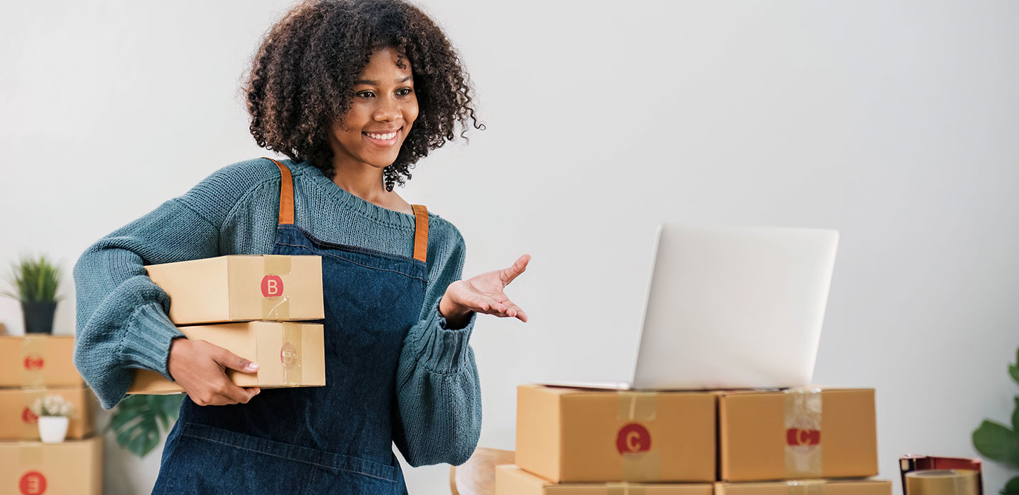 women shipping boxes